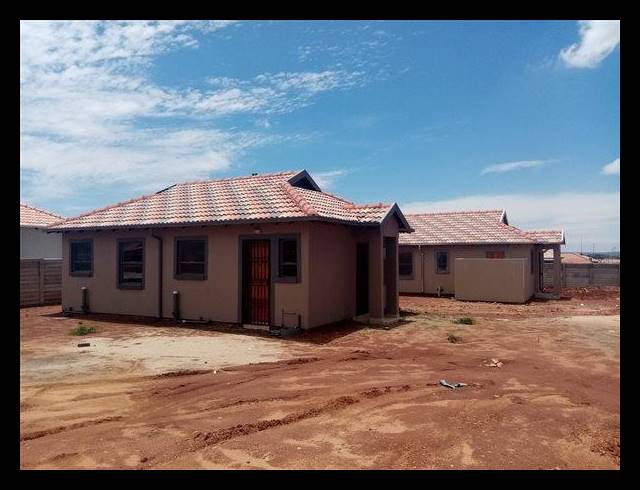 2 BEDROOM HOUSE FOR SALE IN SHARON PARK